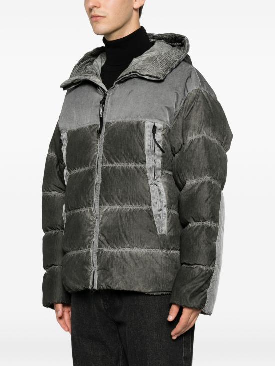 26FW 씨피 컴퍼니 숏패딩 21CMOW115A006369S R90 BLACK - C.P. COMPANY