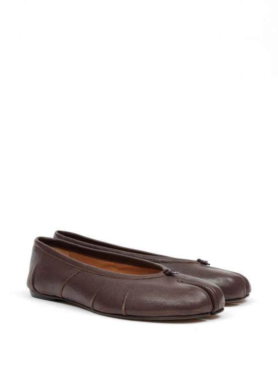 26FW 마르지엘라 타비 뉴 발레리나 S58WZ0127P3753 T2358 BROWN - MAISON MARGIELA