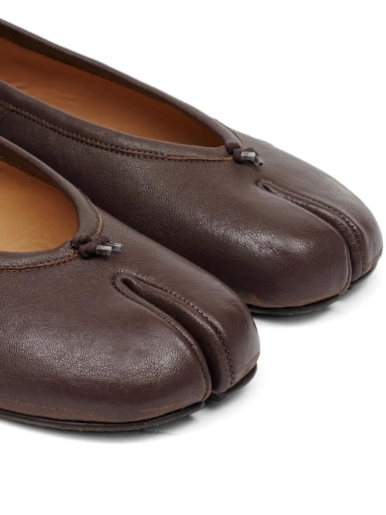 26FW 마르지엘라 타비 뉴 발레리나 S58WZ0127P3753 T2358 BROWN - MAISON MARGIELA