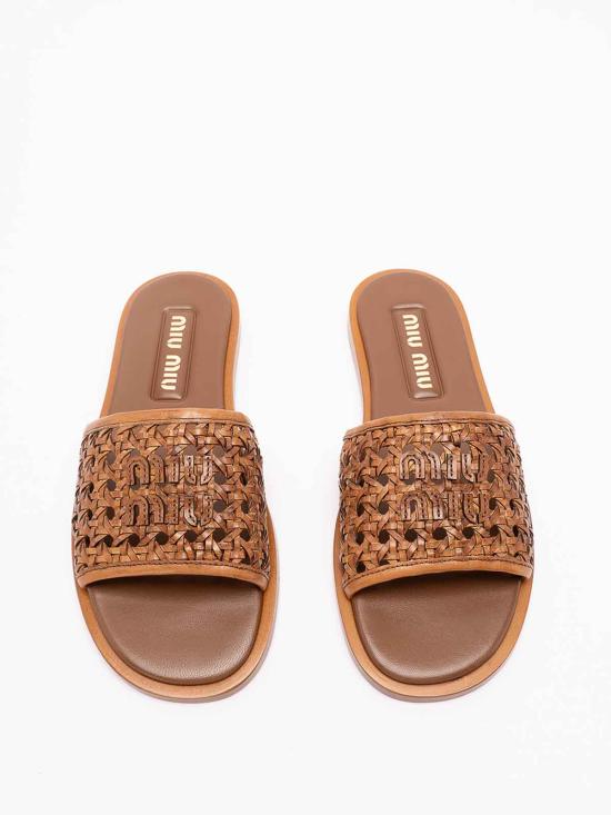 26FW 미우미우 뮬/슬리퍼 5XX6823ZN7F005F0046 BROWN - MIU MIU