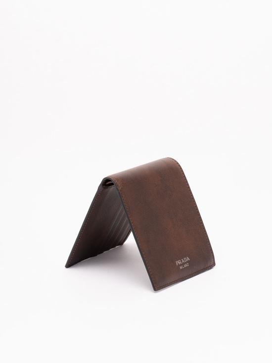 26FW 프라다 앤티크 가죽 반지갑 앤티크 가죽 반지갑 2MO5132ZQ6F0324 BROWN - PRADA