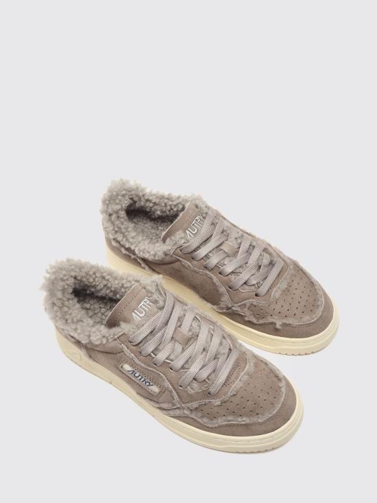 26FW 오트리 메달리스트 로우 레더 스니커즈 AULW GX02 Dove Grey - AUTRY