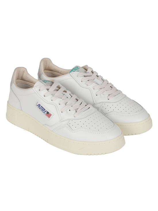 26FW 오트리 메달리스트 로우 스니커즈 AULM HJ01 White - AUTRY