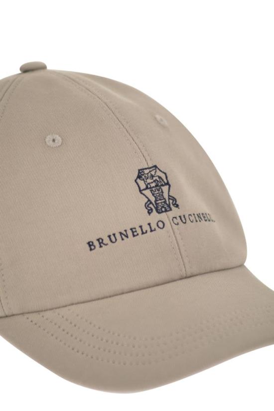  브루넬로 쿠치넬리 로고 자수 베이스볼 캡 M252D9850 CHK41 BEIGE - BRUNELLO CUCINELLI