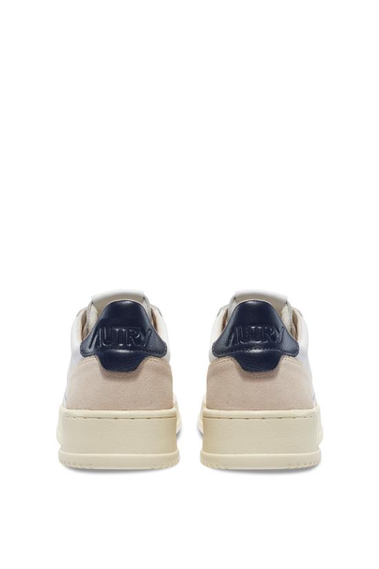 26FW 오트리 메달리스트 로우 스니커즈 AULMLS28 WHITE BLUE - AUTRY