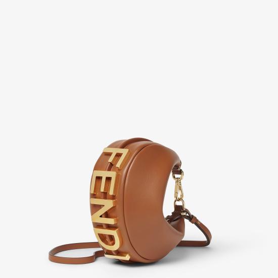 26FW 펜디 펜디그라피 미니 호보백 8BS081 A5DY F1UK8 BROWN DOM - FENDI