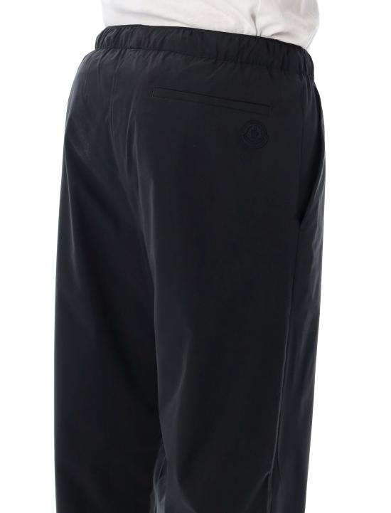 26FW 몽클레어 트레이닝/조거 팬츠 2A00003599M5 999 Nero - MONCLER