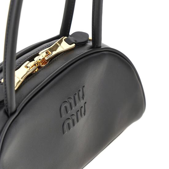 26FW 미우미우 보 레더 스몰 토트백 보 레더 스몰 토트백 5BB192VOOO2CRW Black - MIU MIU