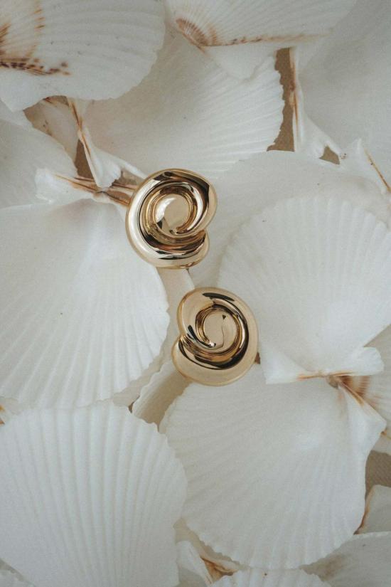  모드 앤 조 이어링 Mod + Jo Gold Milley Spiral Statement Studs - MOD & JO