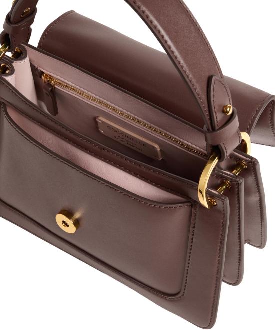 26FW 코치넬리 토트백 6801503 BROWN - COCCINELLE