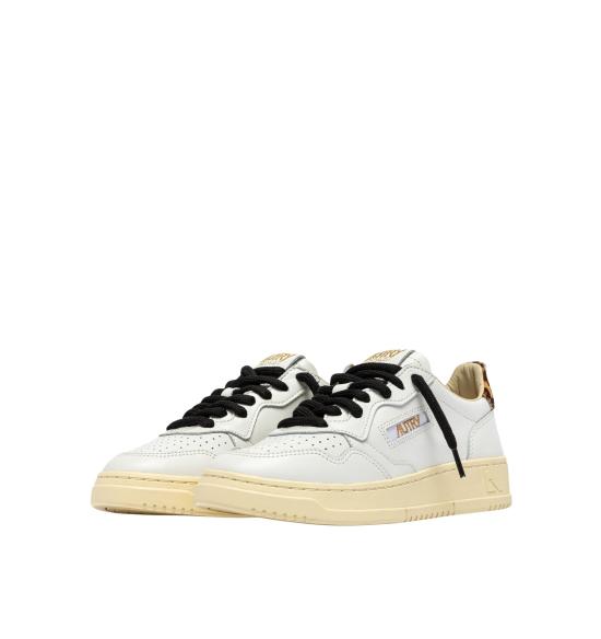 26FW 오트리 메달리스트 로우 레더 스니커즈 AULWOC02 WHITE LEOPARD - AUTRY
