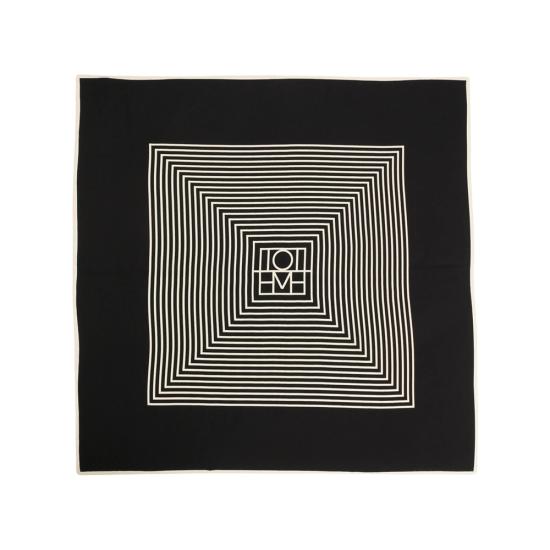 26FW 토템 센터드 모노그램 실크 스카프 크림 211 853 801 902 BLACK BLACK NEUTRALS - TOTEME