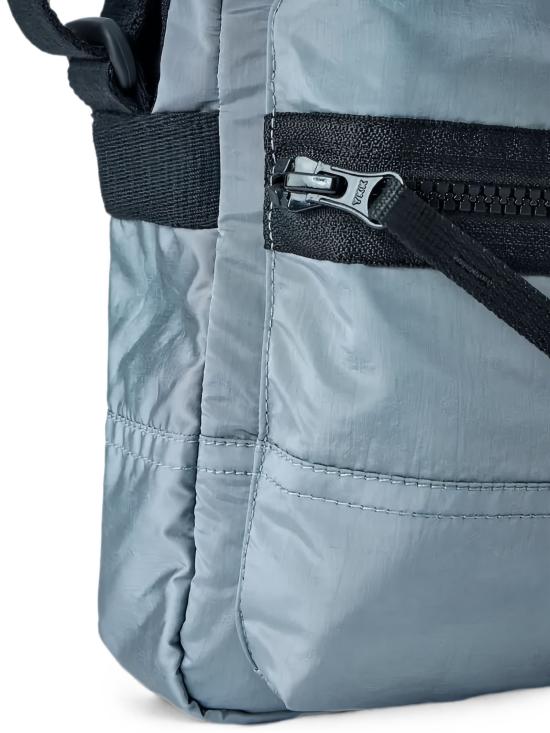 26FW 스톤 아일랜드 코티드 나일론 메탈 에코닐 포켓 어드저스터블 스트랩 크로스바디백 L2S15 9200015 S0251 V0049 ASH GREY DOM - STONE ISLAND