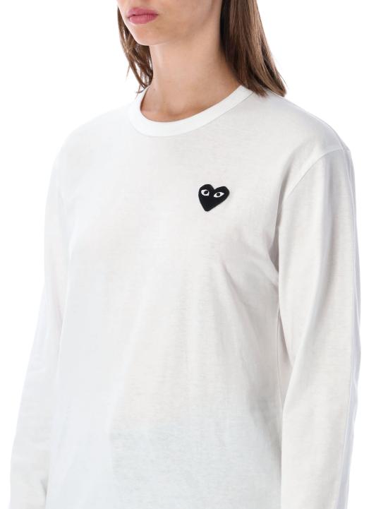 26FW 꼼데가르송 블랙하트 와펜 긴팔 티셔츠 AX T120 051 Bianco - COMME DES GARCONS