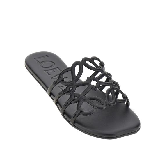 26SS 로에베 페탈 애너그램 소프트 카프스킨 슬라이드 LPEA465X06 Black - LOEWE