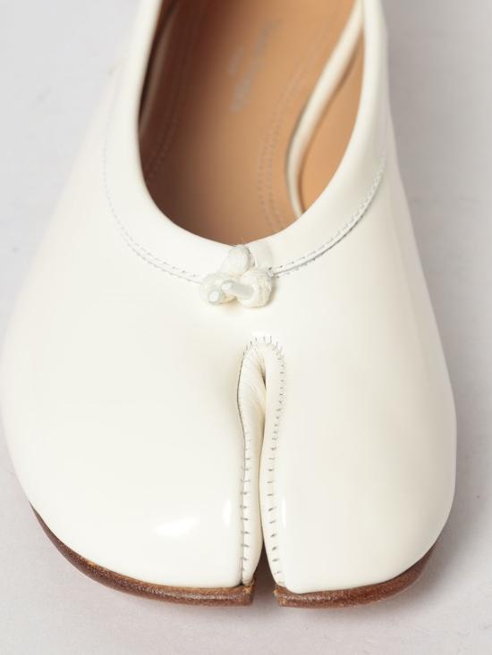26FW 마르지엘라 플랫 슈즈 S58WZ0130P8193 T1003 White - MAISON MARGIELA
