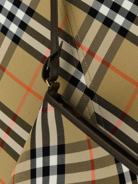 26FW 버버리 미디엄 체크 토트 8093976 Sand - BURBERRY
