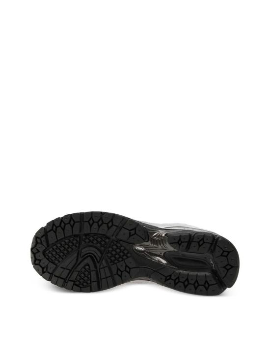 26SS 뉴발란스 2002 스니커즈 U2002RF SILVER - NEW BALANCE