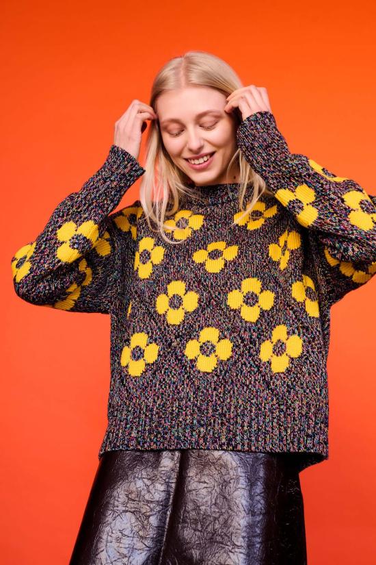  지지 니트웨어 스웨터 플라워 파워 - GIGI KNITWEAR