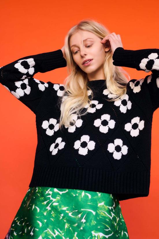  지지 니트웨어 스웨터 플라워 파워 - GIGI KNITWEAR