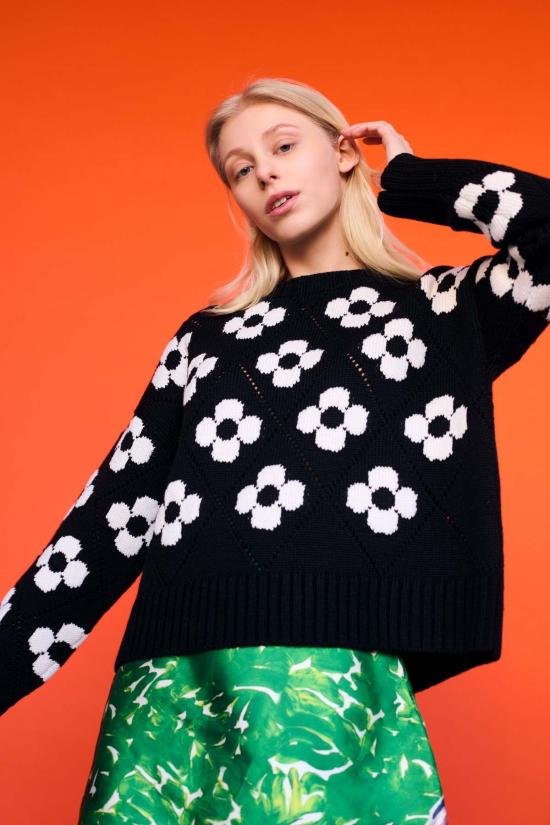  지지 니트웨어 스웨터 플라워 파워 - GIGI KNITWEAR