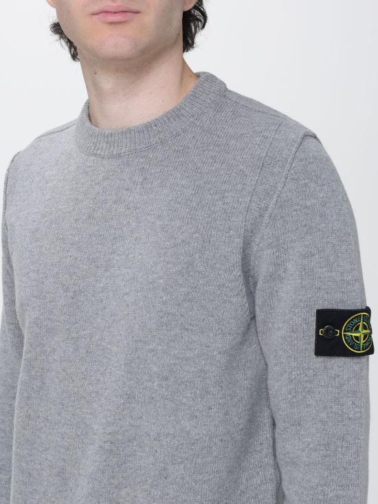 26FW 스톤 아일랜드 램스울 립드 트림 레귤러 핏 크루넥 스웨터 5100072S00A3 V0M60 Grey - STONE ISLAND