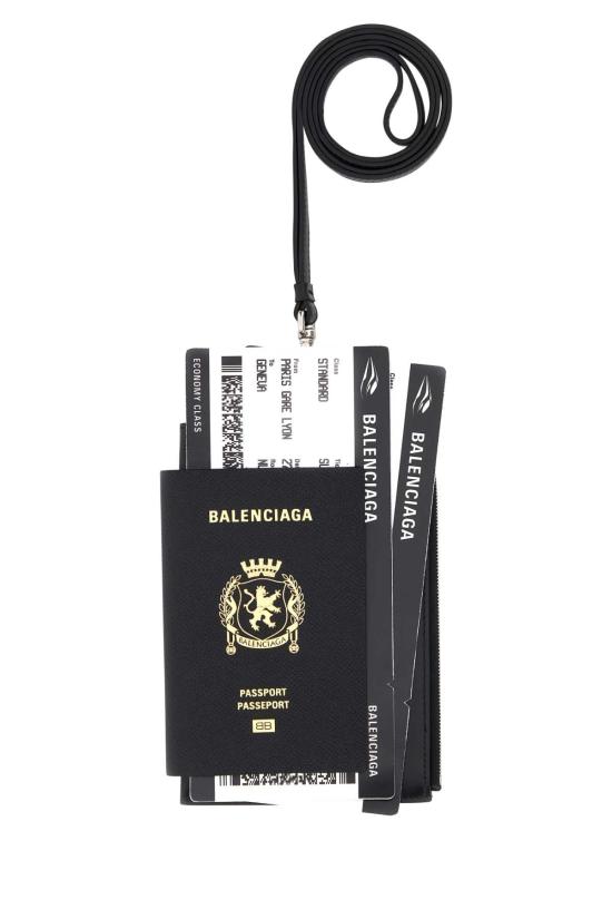  발렌시아가 패스포트 폰 홀더 7877332AA3R 1000 BLACK