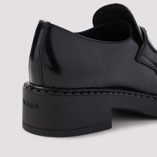26FW 프라다 초콜릿 브러쉬드 레더 로퍼 1D246MFG050ULS F0002 BLACK - PRADA