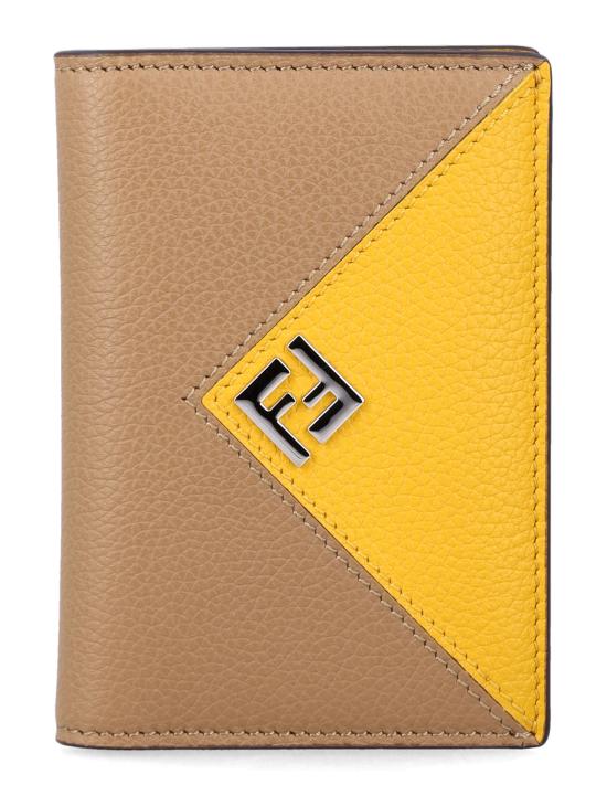 26FW 펜디 남성지갑 7M0381B09X F1X5F CAMEL YELLOW