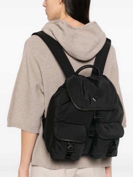 26FW 엠포리오 아르마니 로고 플랩 버클 백팩 EM004503AF28784 UC001 BLACK - EMPORIO ARMANI
