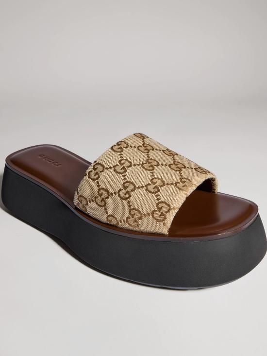26FW 구찌 플랫폼 슬라이드 샌들 플랫폼 슬라이드 샌들 A0034RFAFUW 9611 - GUCCI