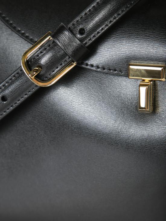27FW 토템 T락 탑 핸들 백 234WLGBG41 7LE0025 001 Black - TOTEME