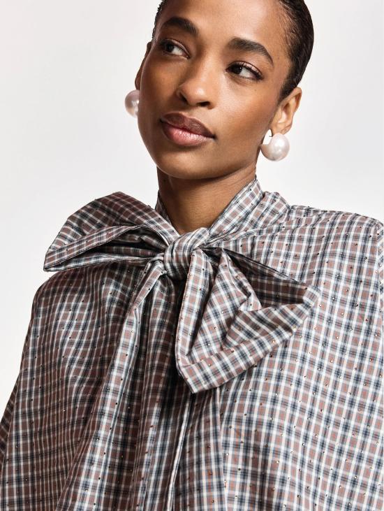 26FW 에센셜앤트워프 블라우스 Camicia a Quadretti con Strass 및 Fiocco Marrone - ESSENTIEL ANTWERP