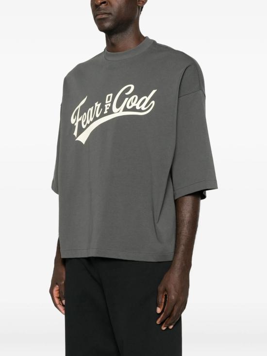 26SS 피어오브갓 반팔 티셔츠 RW00269 0032 IRON GREY - FEAR OF GOD