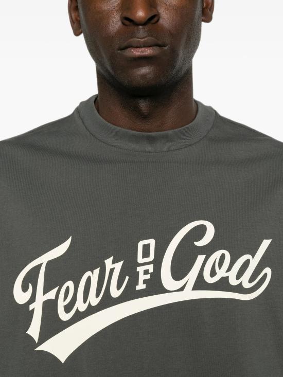 26SS 피어오브갓 반팔 티셔츠 RW00269 0032 IRON GREY - FEAR OF GOD