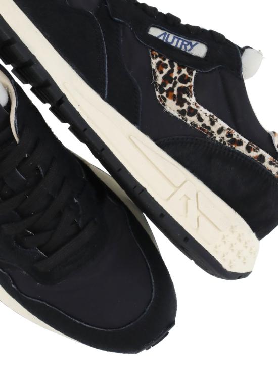 26FW 오트리 릴윈드 스니커즈 WWLW OI01BLK LEO BLACK - AUTRY