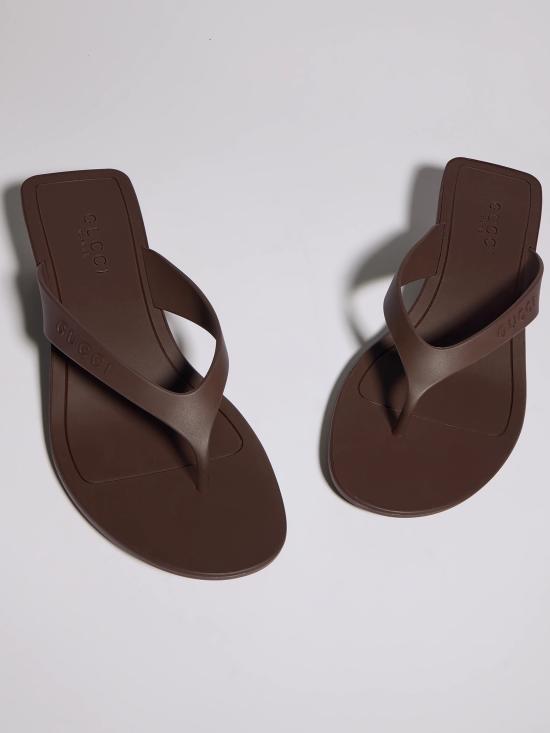 26FW 구찌 비토리아 러버 통 샌들 비토리아 러버 통 샌들 869626J8700 2007 - GUCCI