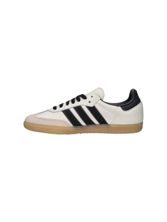  아디다스 스니커즈 KK0064 OWHITE CBLACK GUM3 - ADIDAS