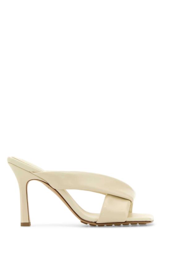 25FW 보테가베네타 샌들 827612V3H90 9031 BEIGE