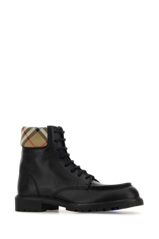 25FW 버버리 레더 로그 컴뱃 부츠 8115599 A1189 BLACK - BURBERRY