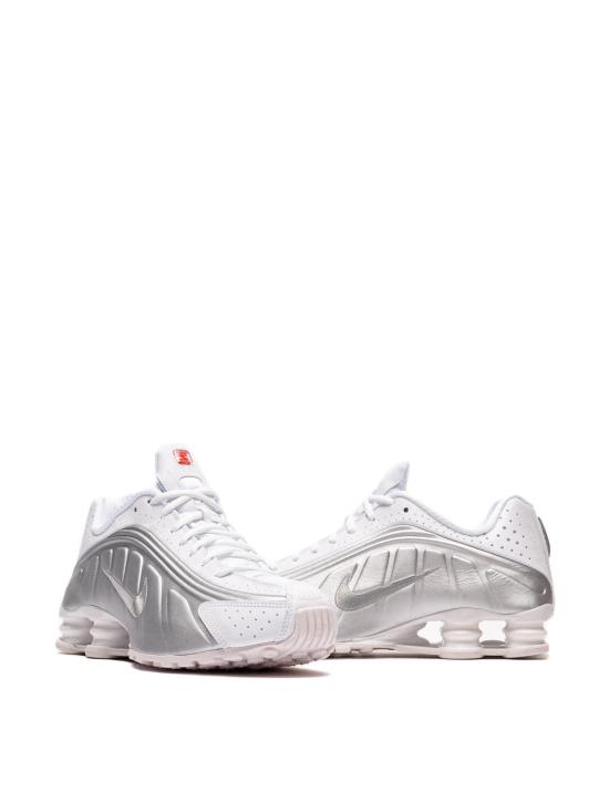 26SS 나이키 샥스 R4 스니커즈 HQ1988101 WHITE - NIKE