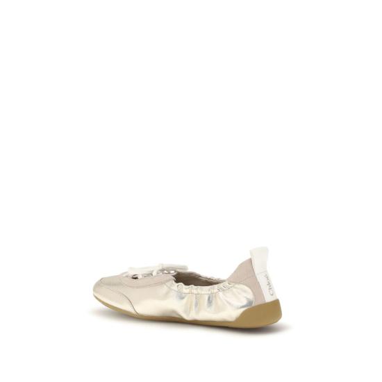 26FW 끌로에 플랫 슈즈 CHCH26A19SYO9DGBB SILVER - CHLOE