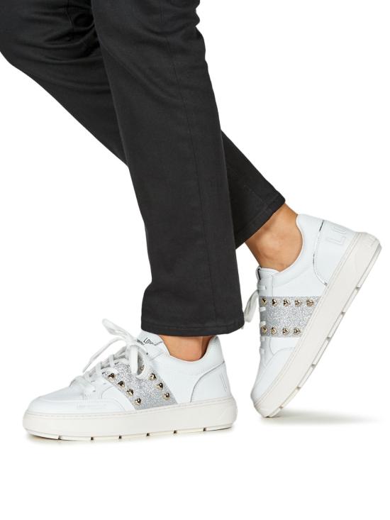 26SS 모스키노 스니커즈 JA15284G1JC610A WHITE - MOSCHINO