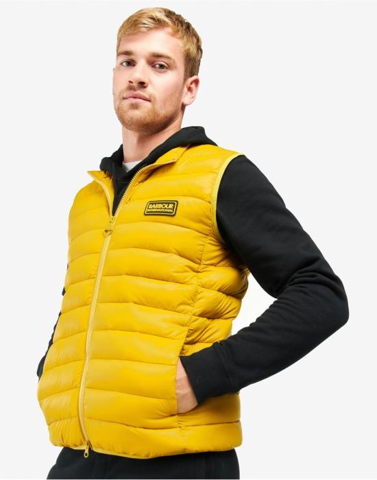 25FW 바버 인터네셔널 레이서 리드 베스트 MGI0170GN12 YELLOW - BARBOUR