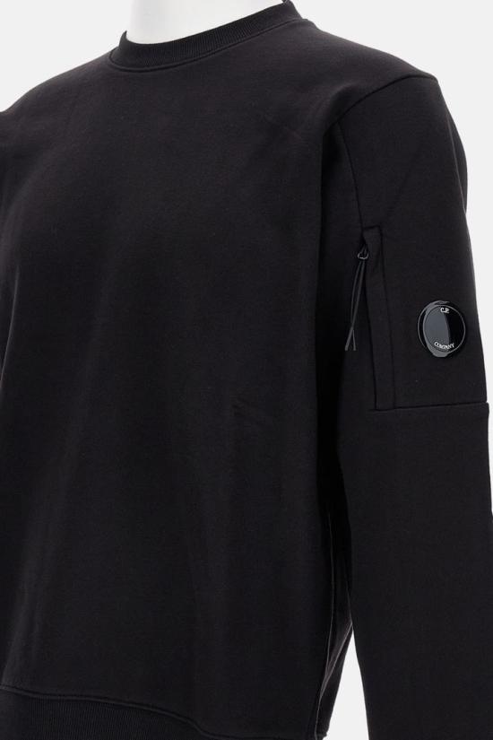 26FW 씨피 컴퍼니 다이애그널 레이즈드 플리스 스웨트셔츠 RCCMSS713A005086W999 BLACK - C.P. COMPANY