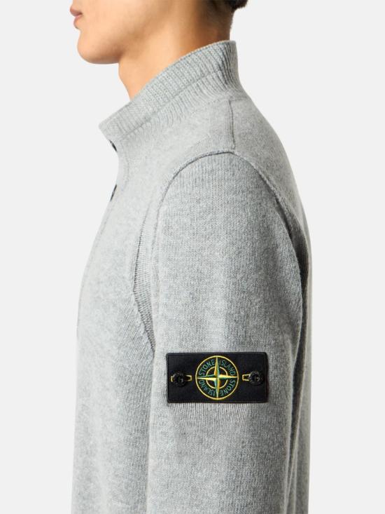 26FW 스톤 아일랜드 로고 패치 하이넥 버튼 울 스웨터 L2S155100040S00A3 V0M60 GREY MELANGE - STONE ISLAND
