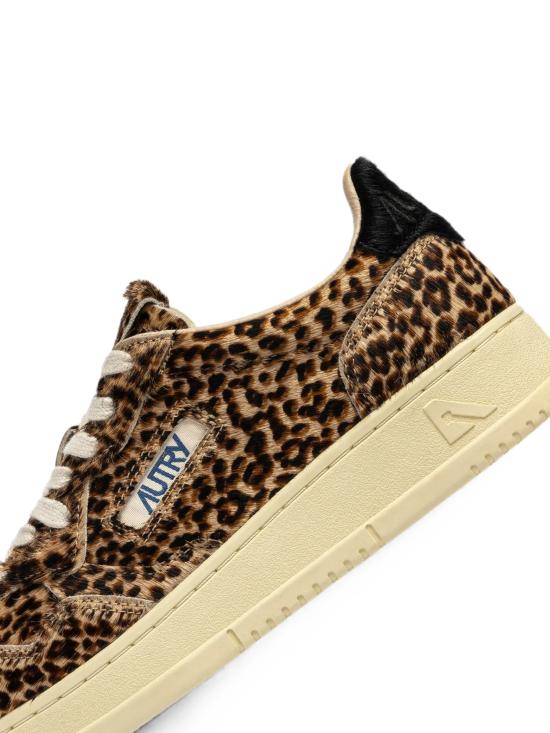 26FW 오트리 메달리스트 로우 레더 스니커즈 AULWJA04 LEOPARD PRINT - AUTRY