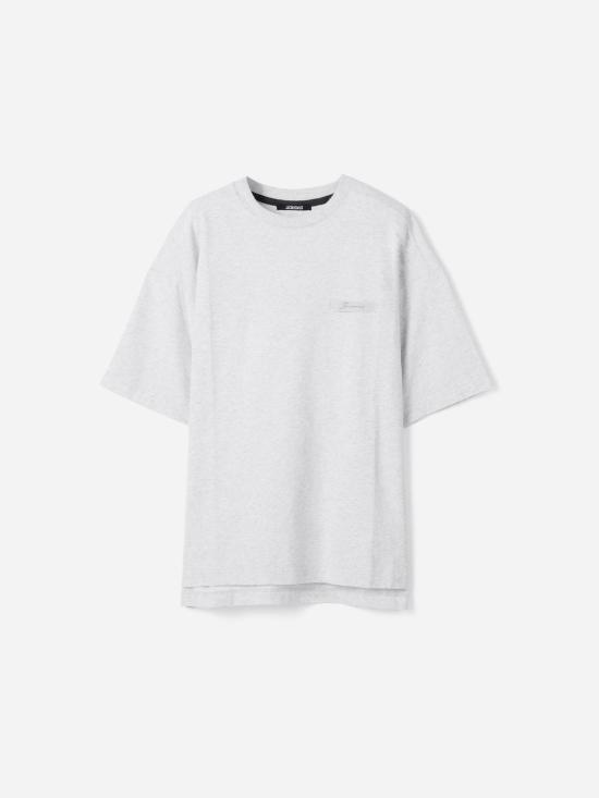 26FW 자크뮈스 반팔 티셔츠 26HTSU00345AJ00 950 GREY