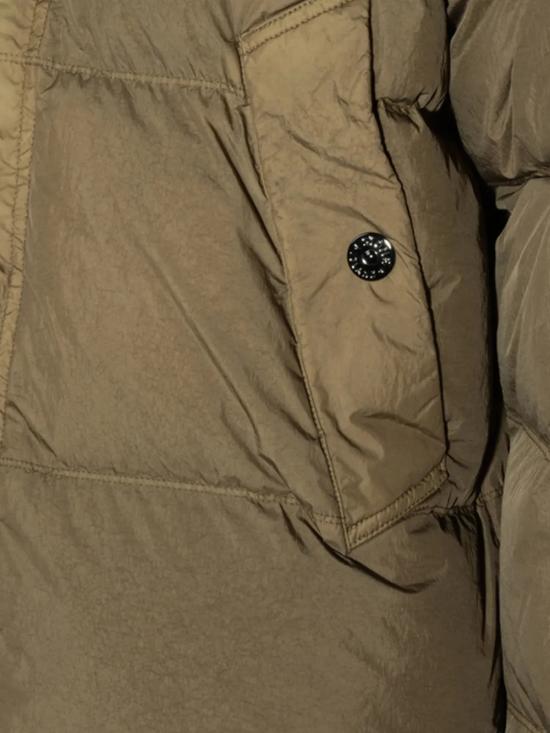 26FW 스톤 아일랜드 윈드 레지스턴트 & 안티드롭 다운 재킷 L2S154100109S0A23V005G VERDE - STONE ISLAND