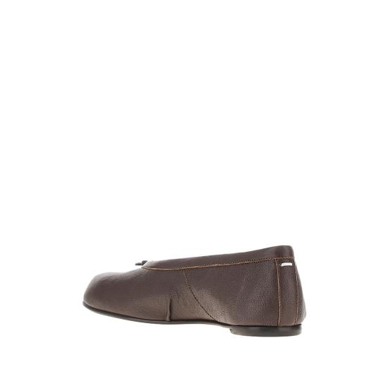 26FW 마르지엘라 타비 뉴 발레리나 S58WZ0127P3753 Brown - MAISON MARGIELA